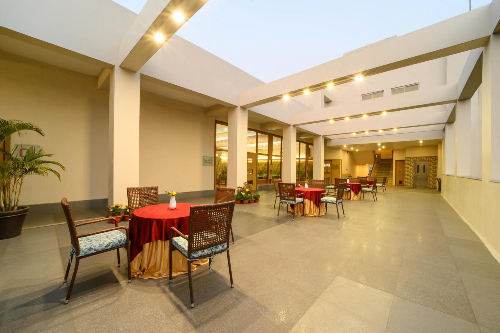 Sinclairs Burdwan Hotel Exterior photo